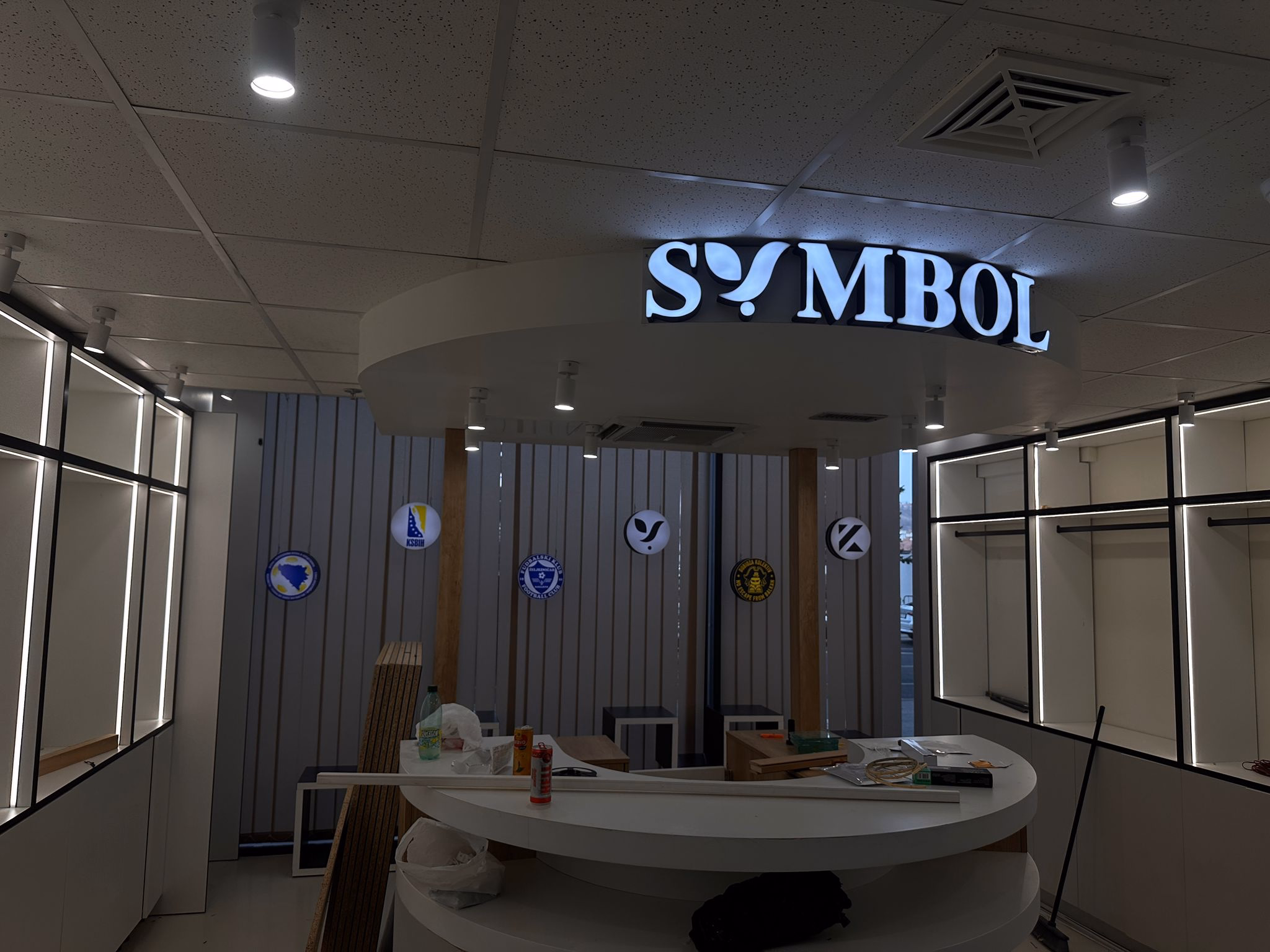 Symbol – International Airport Sarajevo